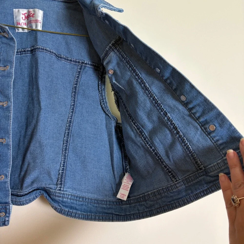 Justice Girls Blue Denim Vest Size 16/18 Distressed Raw Hem Button Up Jean